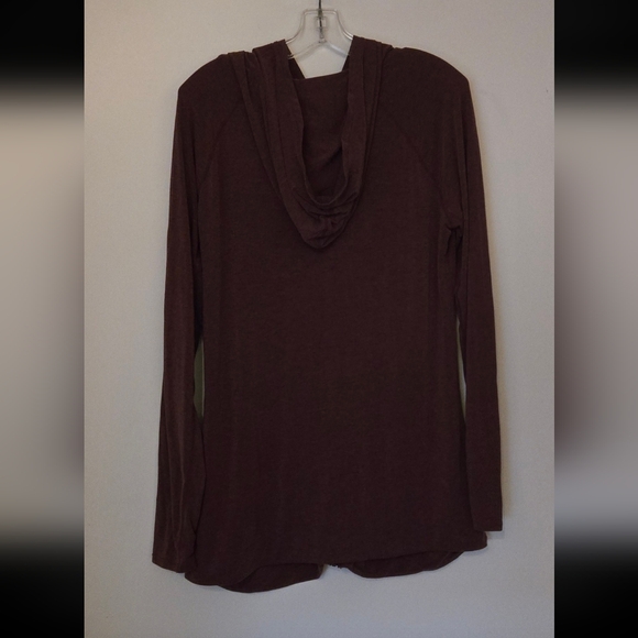 VEUC - Gap Maternity Hoodie - Burgundy/Maroon Colour; Size Large; Breathable - Picture 2 of 10